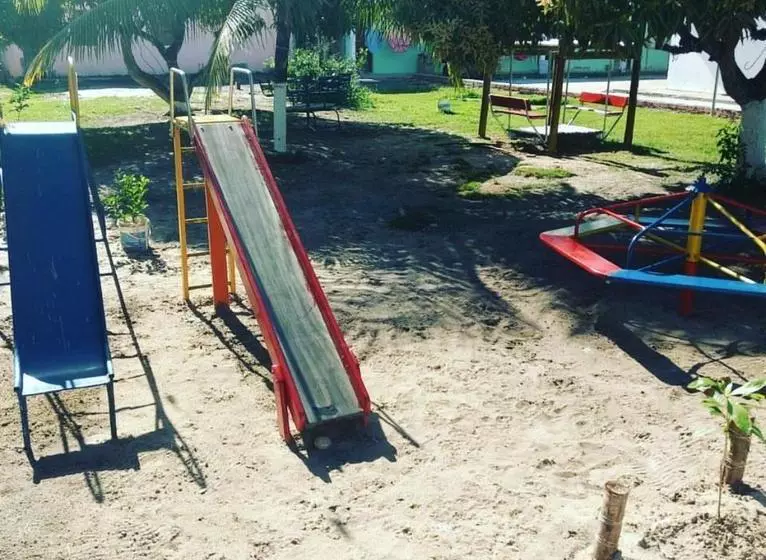 ユースホステル Guarajuba Sitiofelizcidade