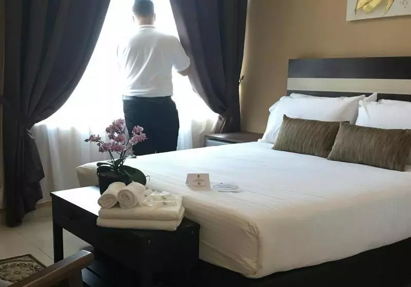 هتل Chemara Boutique