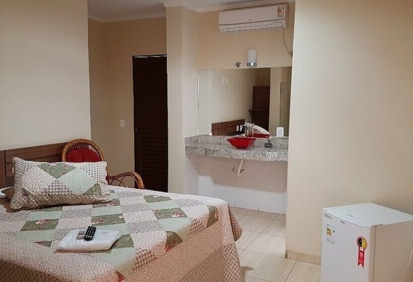 בית מלון כפרי Colorado Plaza