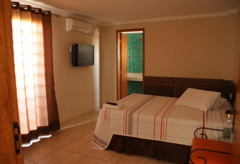 בית מלון כפרי Colorado Plaza