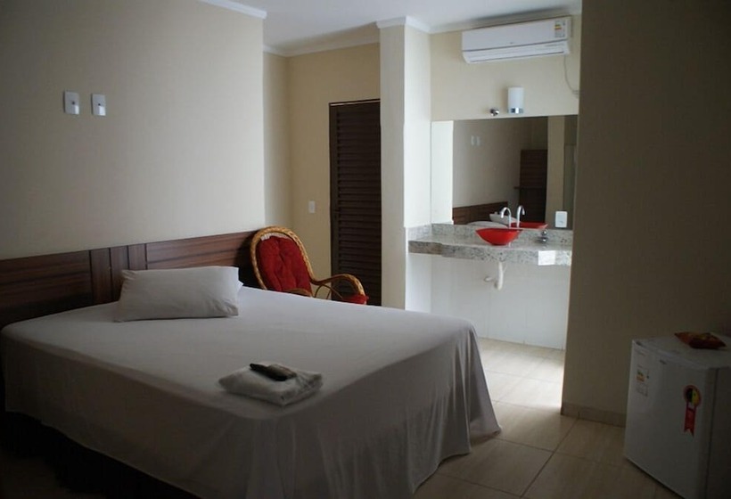 בית מלון כפרי Colorado Plaza