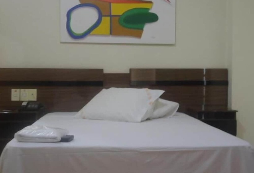 בית מלון כפרי Colorado Plaza