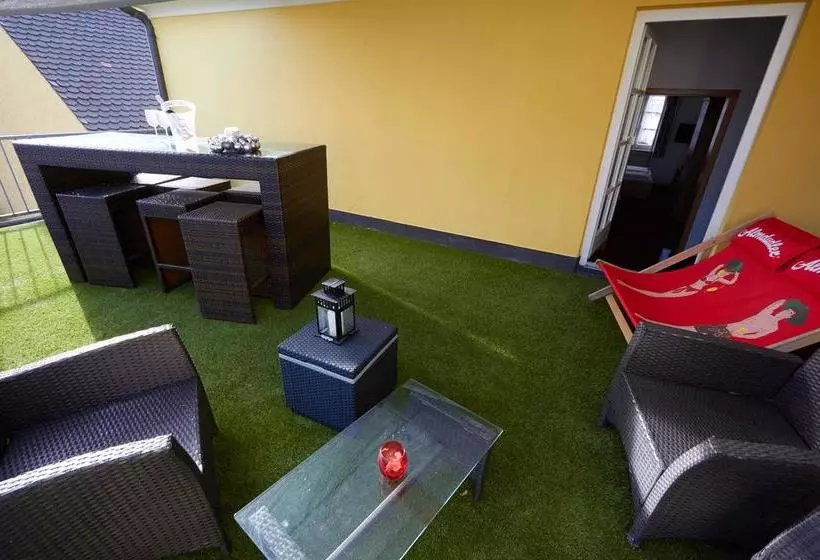 Hotelli Der Heurige Im Gasthaus Zum Löwen