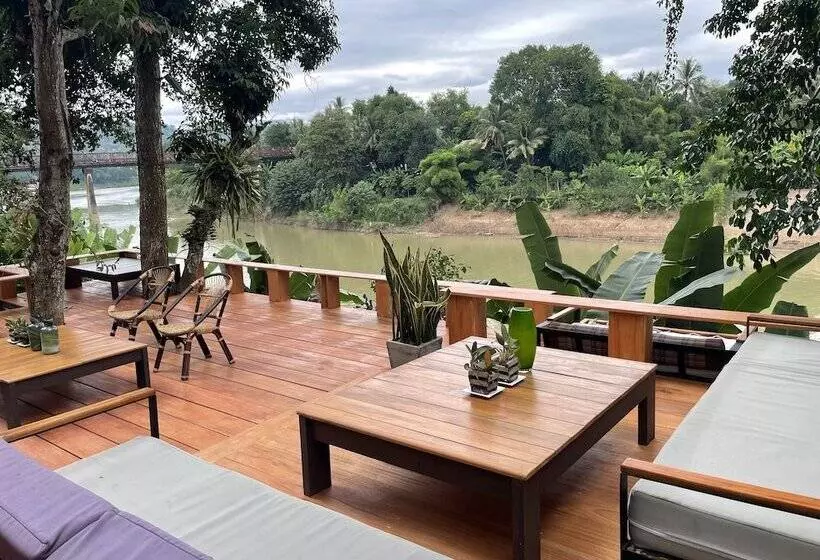 ホテル Moonlight Champa Riverview