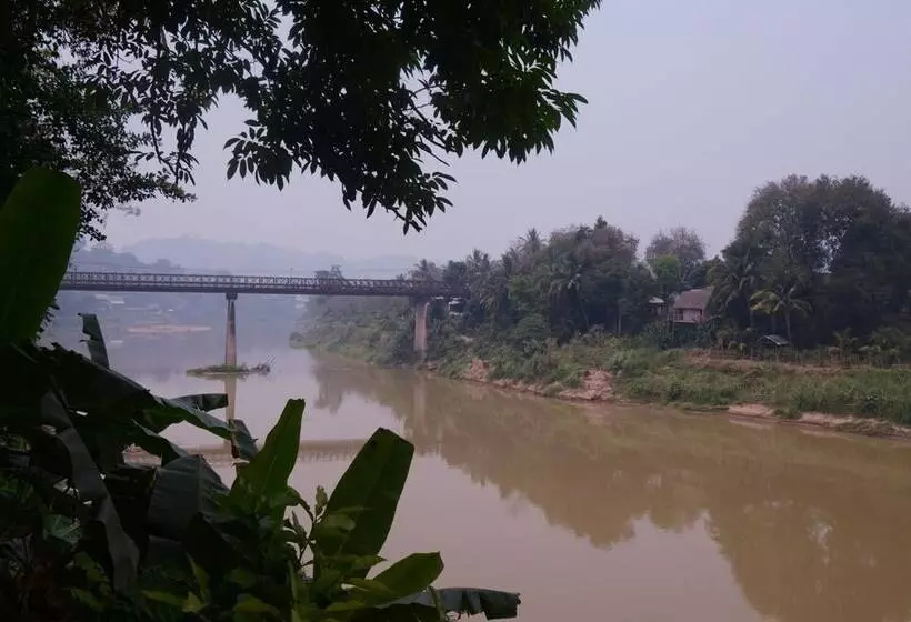 ホテル Moonlight Champa Riverview