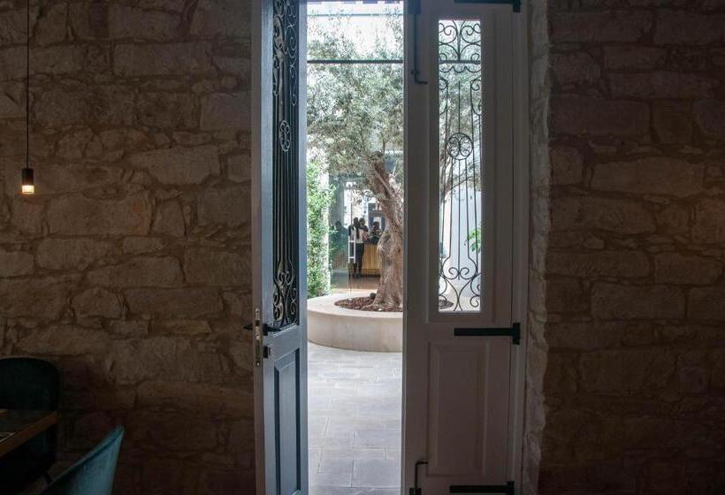 בית מלון כפרי S Paul City