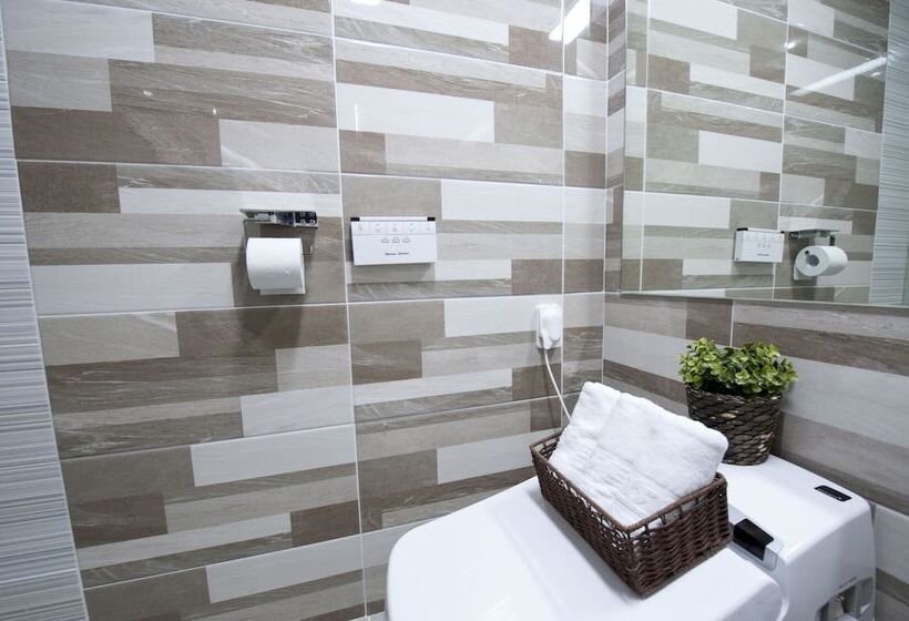 ホテル The Four Hills