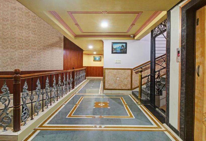 فندق Treebo Eagle Executive