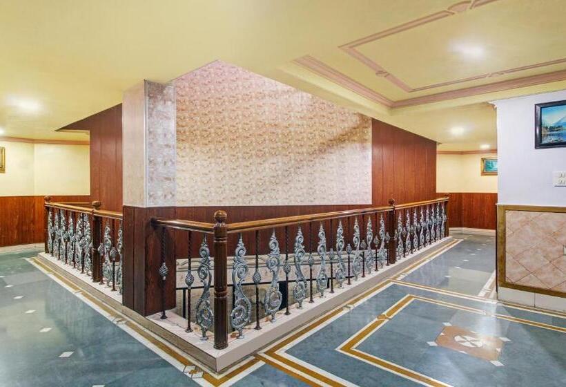 فندق Treebo Eagle Executive