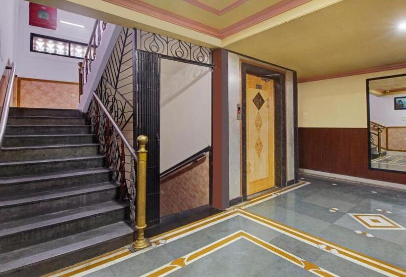 فندق Treebo Eagle Executive