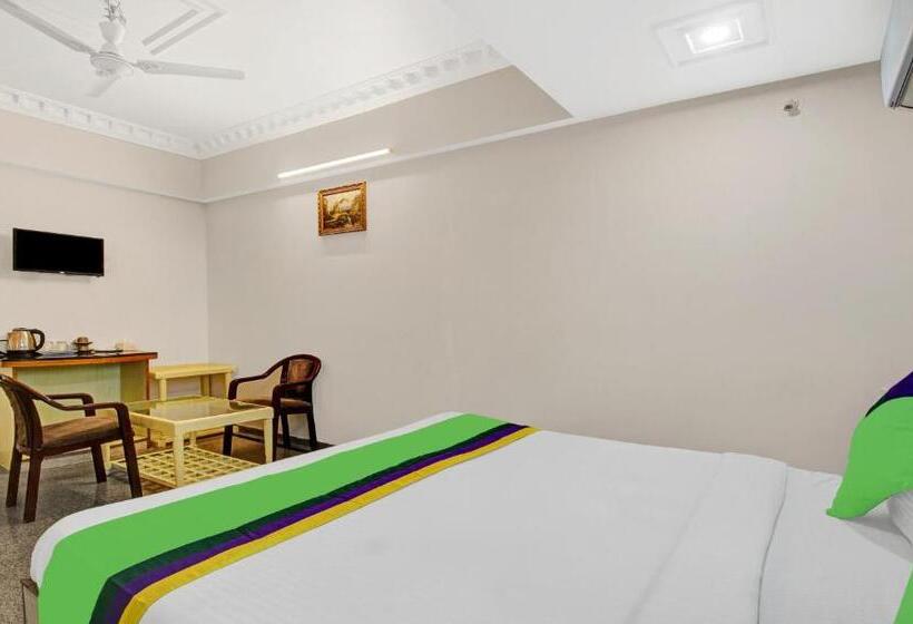 فندق Treebo Eagle Executive