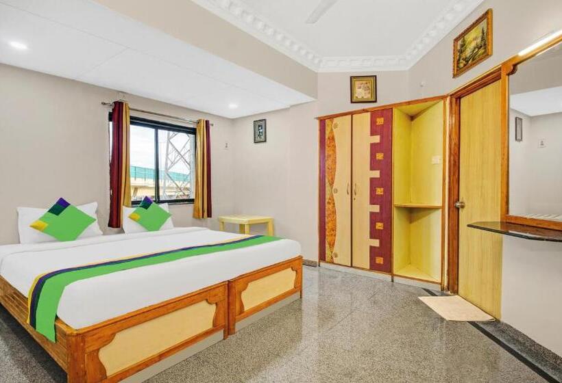 فندق Treebo Eagle Executive