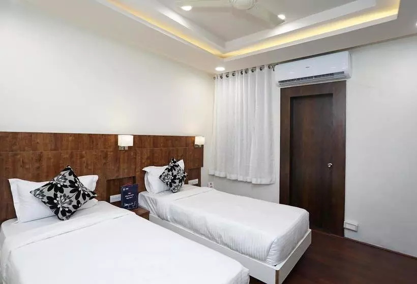 Oyo 11517 Hotel Eleven 43