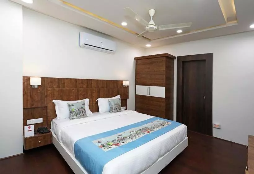 Oyo 11517 Hotel Eleven 43