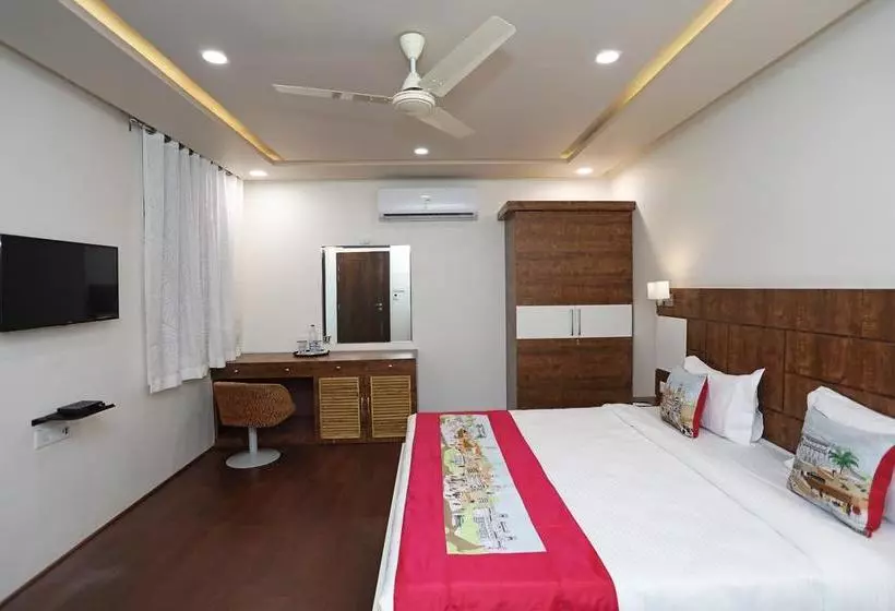 Oyo 11517 Hotel Eleven 43