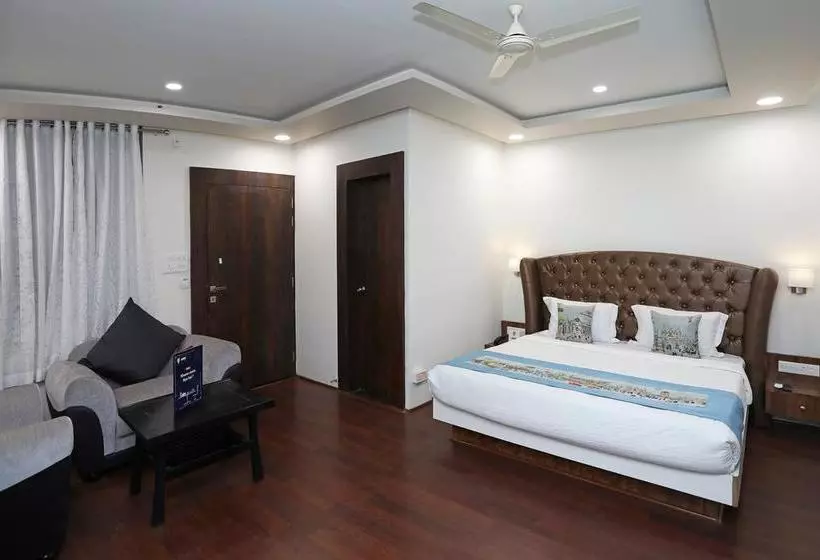 Oyo 11517 Hotel Eleven 43