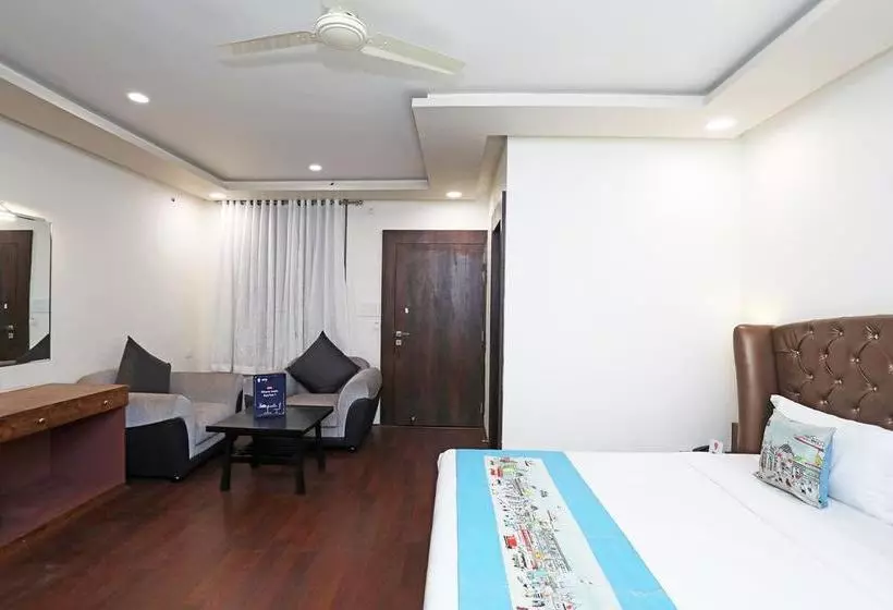 Oyo 11517 Hotel Eleven 43