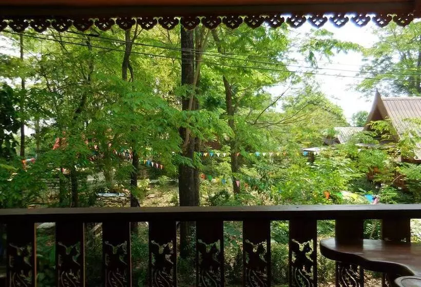 استراحتگاه Akchanok Homestay