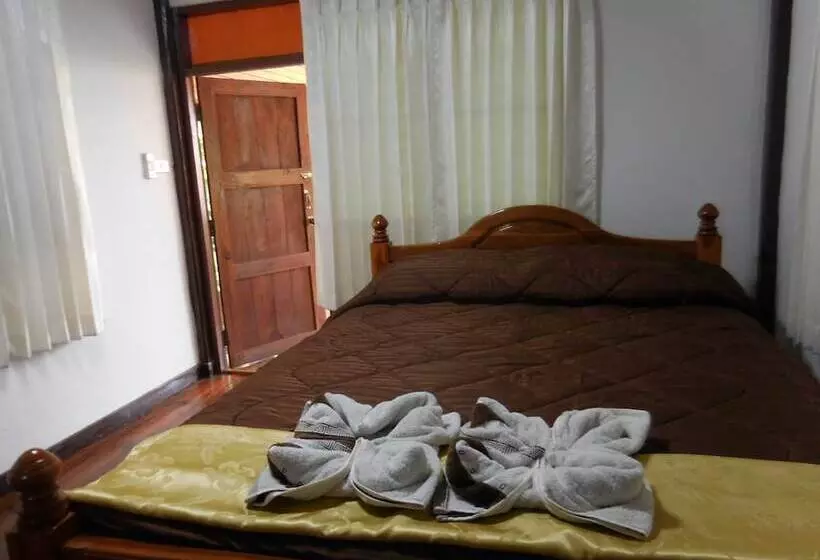 استراحتگاه Akchanok Homestay