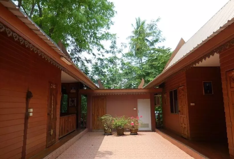 استراحتگاه Akchanok Homestay