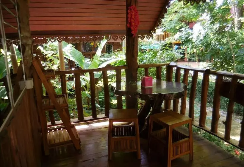 استراحتگاه Akchanok Homestay