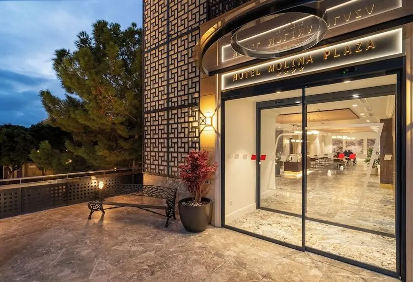 Molina Plaza by SH Hoteles