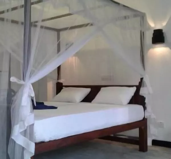 ベッドアンドブレックファースト Sea Glow  Tangalle