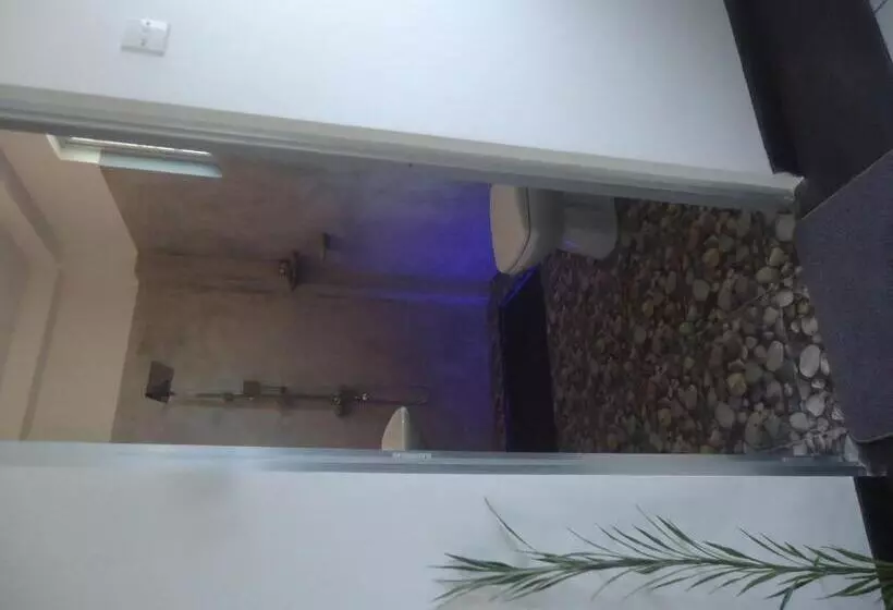 تختخواب و صبحانه Sun & Moon Good View Villa