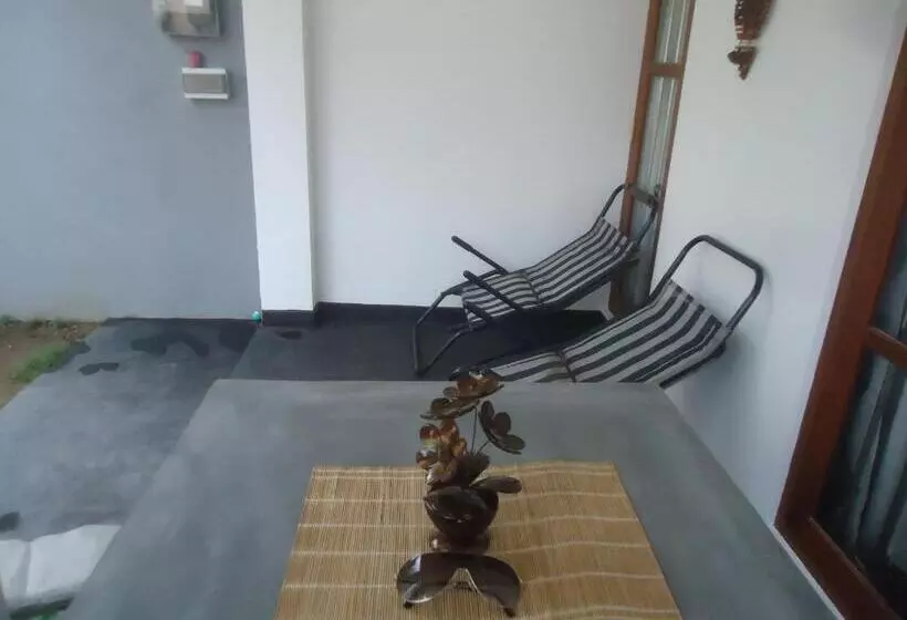 تختخواب و صبحانه Sun & Moon Good View Villa