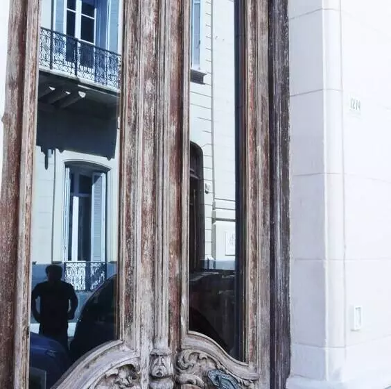 Circus Hostel&hotel Montevideo