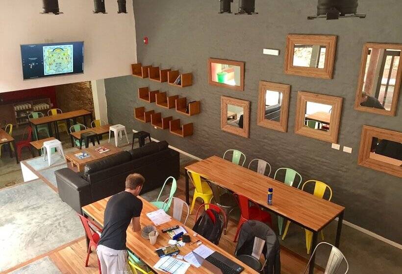 Circus Hostel&hotel Montevideo