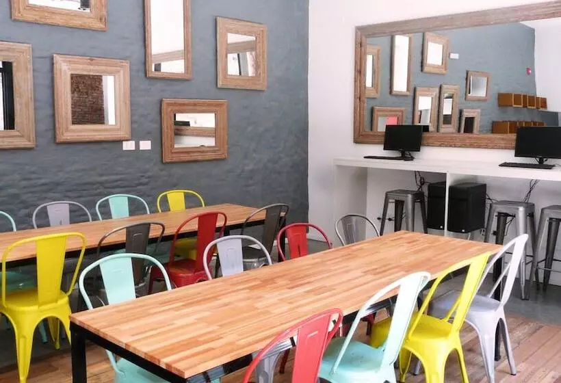 Circus Hostel&hotel Montevideo