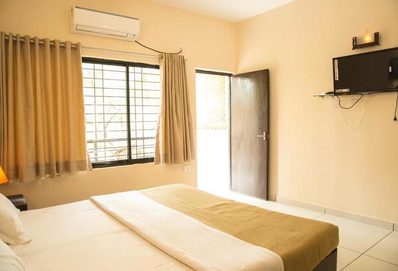 בית מלון כפרי Arambol Arbour