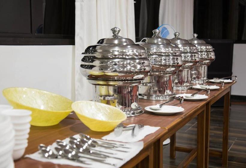 בית מלון כפרי Arambol Arbour