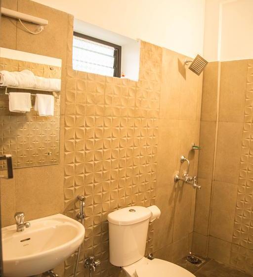 בית מלון כפרי Arambol Arbour