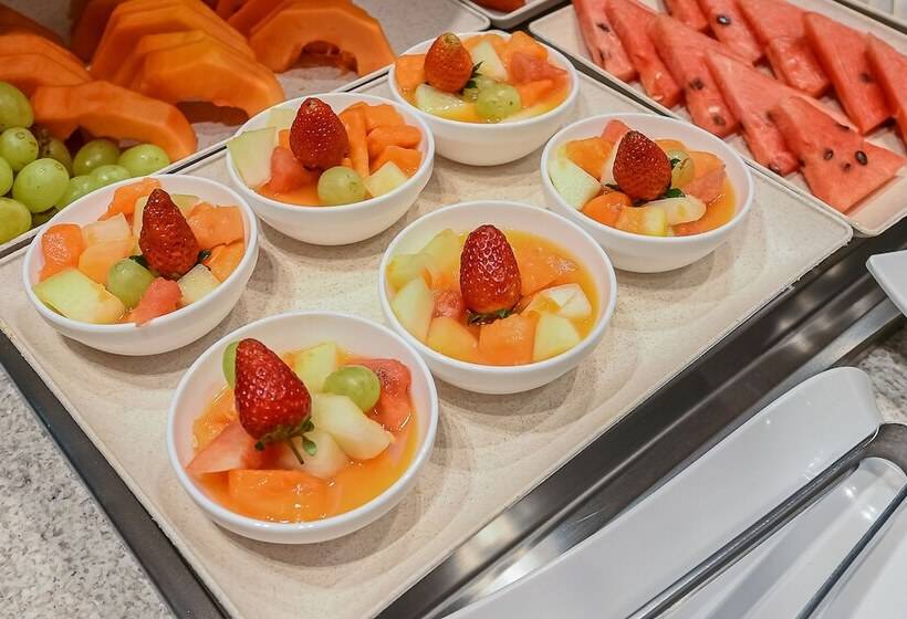 בית מלון כפרי Ibis Budget Santos Gonzaga