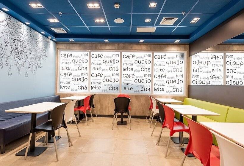 בית מלון כפרי Ibis Budget Santos Gonzaga