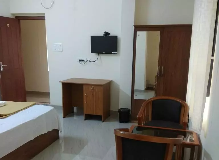 Hotelli Manjira Lodge