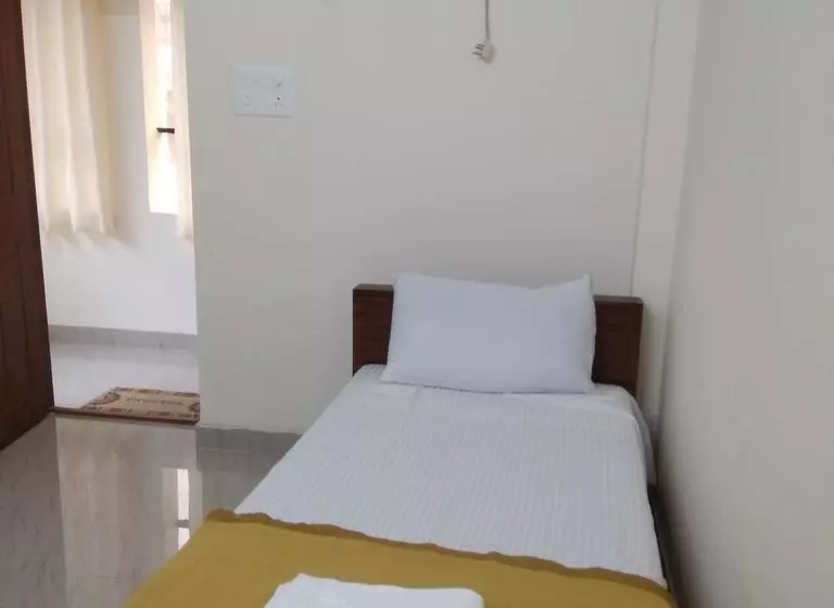 Hotelli Manjira Lodge