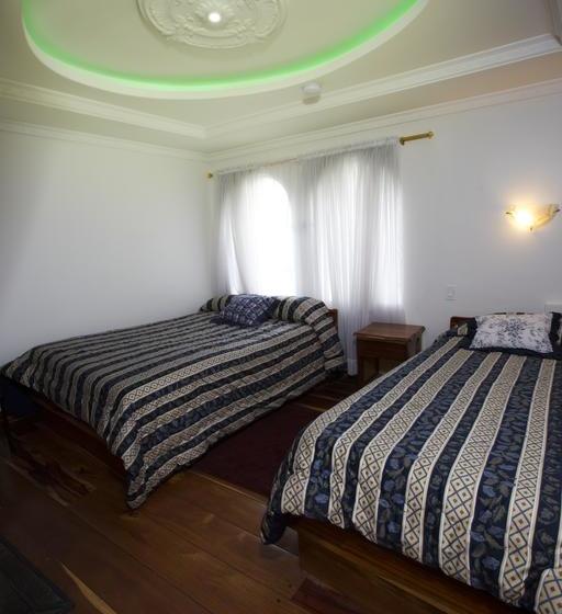 فندق Plaza Del Teatro