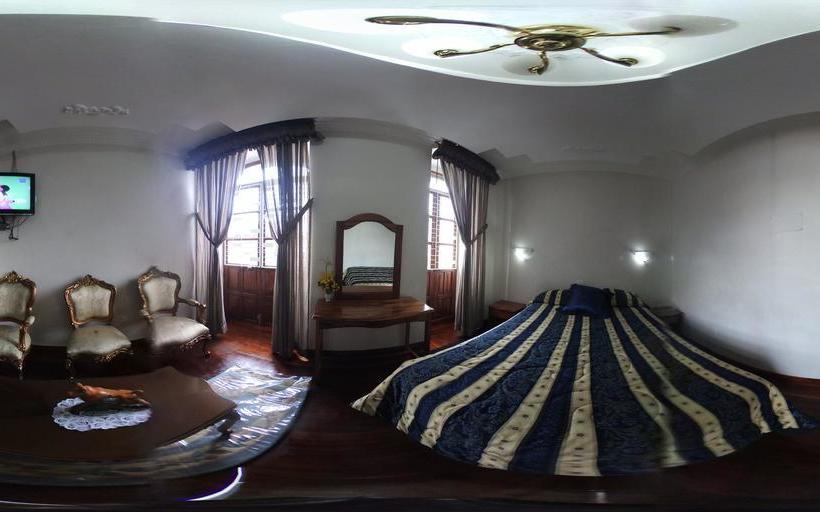 فندق Plaza Del Teatro