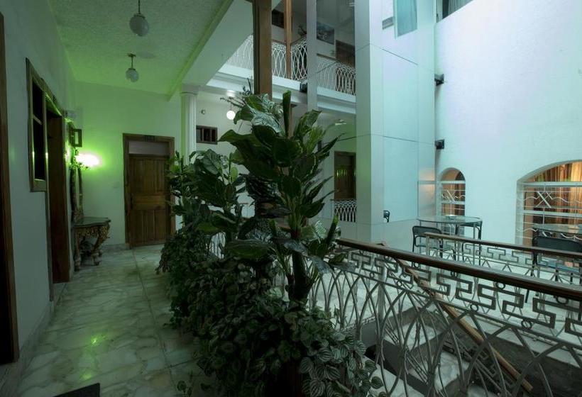 فندق Plaza Del Teatro