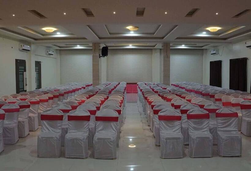 فندق Royal Palace