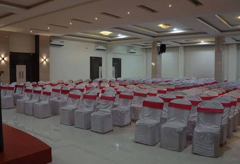 فندق Royal Palace