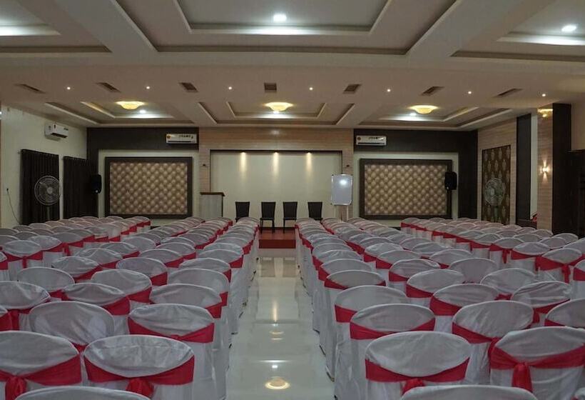 فندق Royal Palace