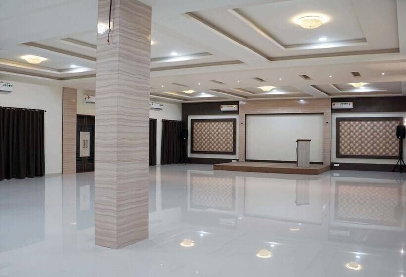 فندق Royal Palace