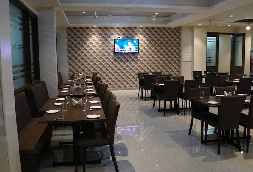 فندق Royal Palace