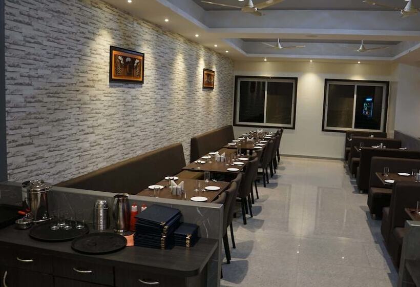 فندق Royal Palace