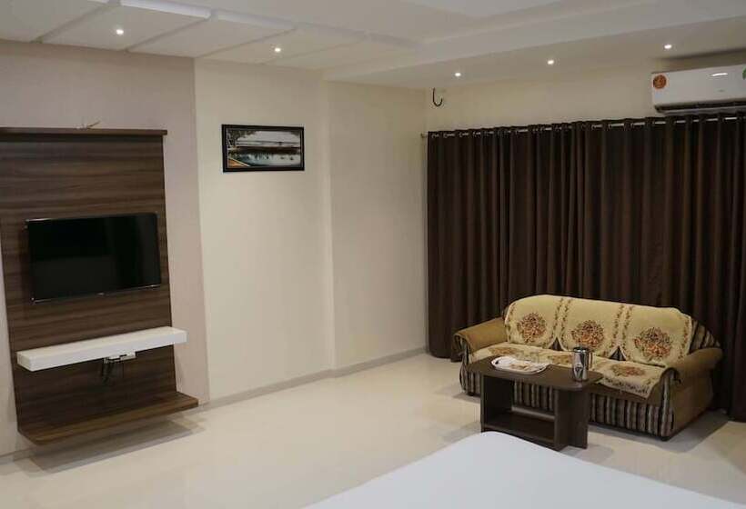 فندق Royal Palace