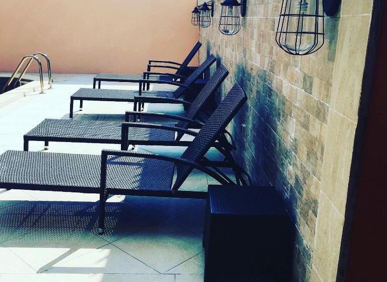 Otel Résidence Hôtelière Le Jomonia